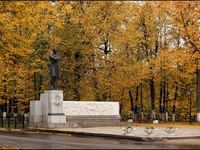 Памятник Николаю Алексеевичу Некрасову г. Ярославль